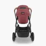 The Vista V2 stroller features all-wheel suspension, a 4-position adjustable handlebar, as well as an easy-access foot brake with visual indication
