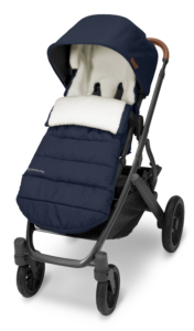 UPPAbaby Vista V2 equipped with the UPPAbaby CozyGanoosh | Noa
