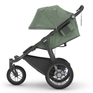 The Ridge stroller (Gwen) includes an extendable canopy with a mesh window for added breathability and a zipper pocket for storage while running
