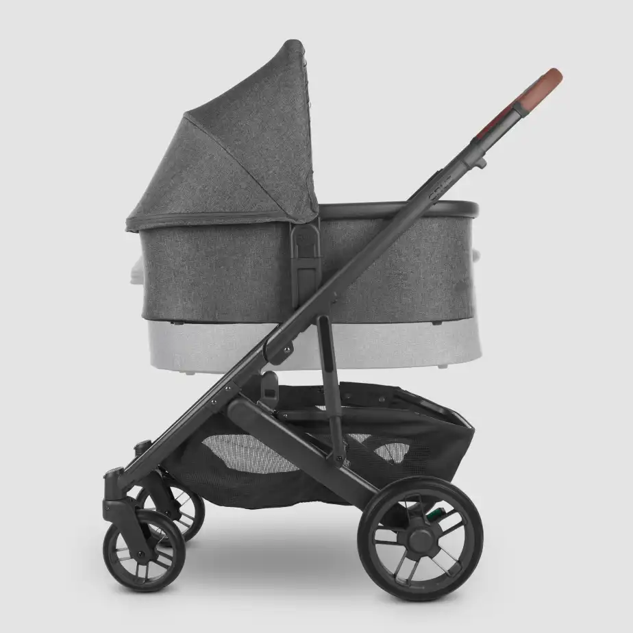 Bassinet attached to Cruz Stroller Frame with use of Upper Adapters