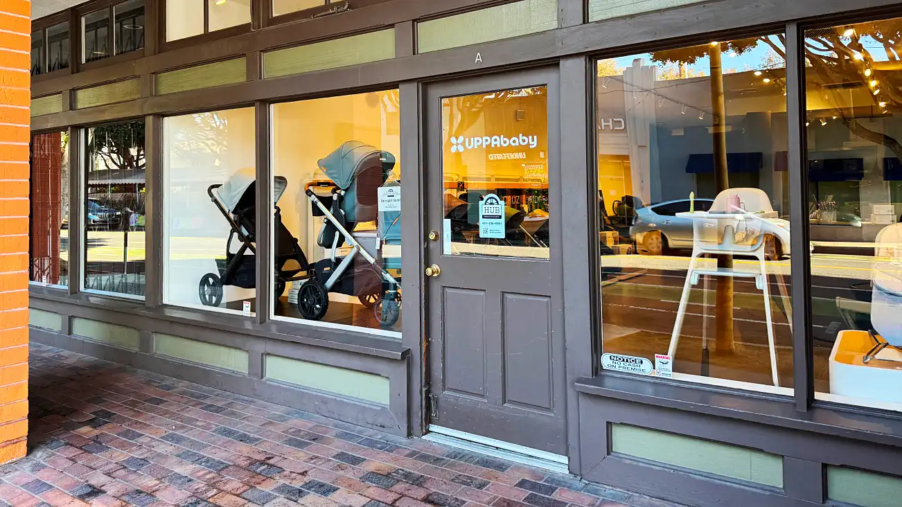 Storefront of the Hub location in Santa Monica